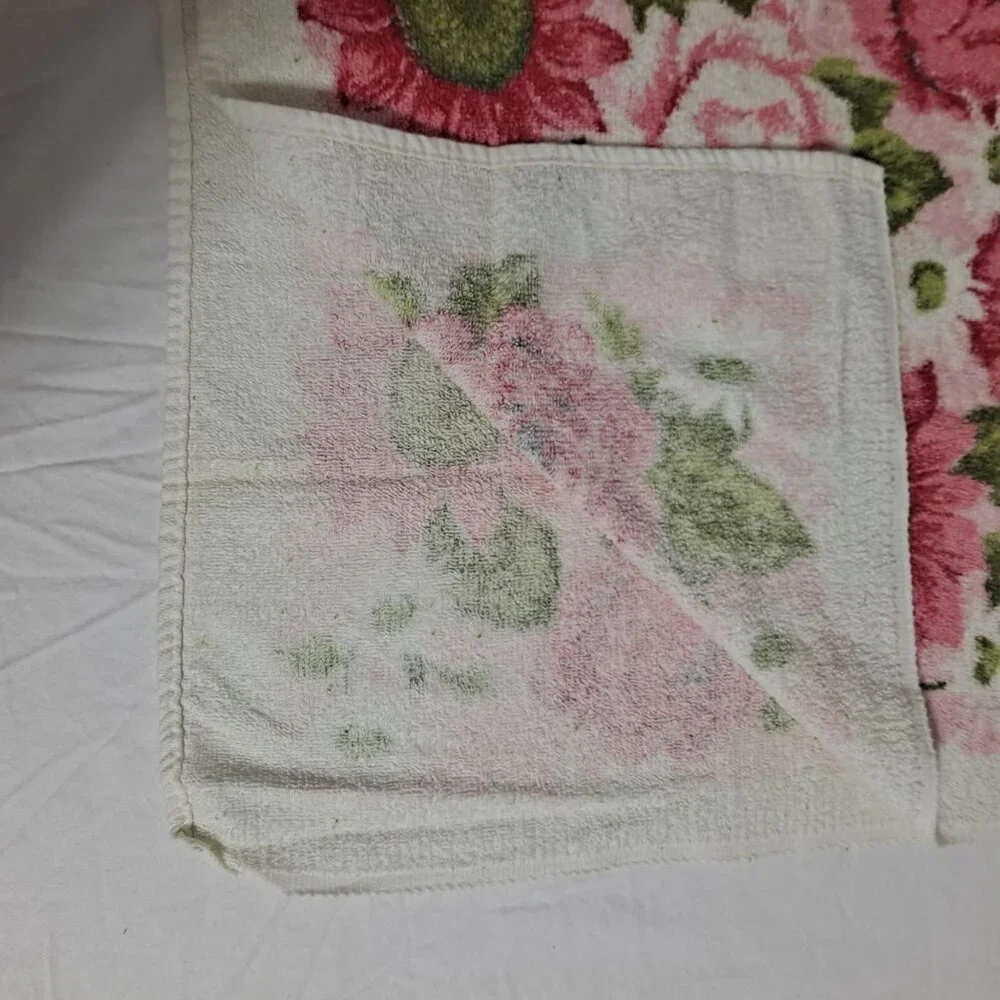 Vintage Stylehouse Bath Hand Towel Washcloth Pink Retro Soft 60s 70s USA Set x 4